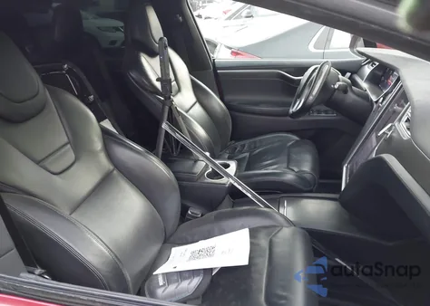 2016 Tesla Model X 60D/70D/75D/90D/P100D из США, поврежденный, VIN 5YJXCBE28GF020410